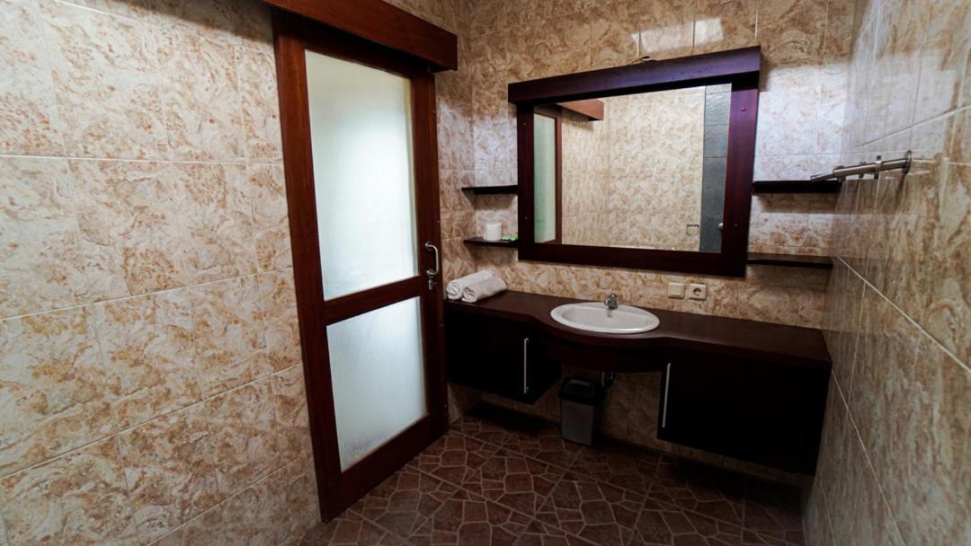 Holiday park The Janan 2*